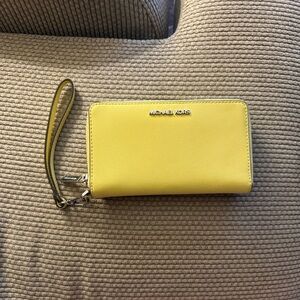 Michael Kors Jet Set Travel Medium Zip Phone Wallet Wristlet - Sunshine Yellow